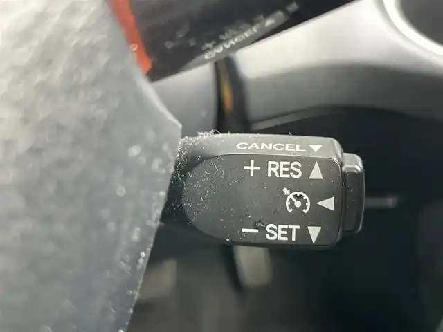 トヨタ シエンタ ハイブリッド G クエロ 千葉県 2019(平31)年 4.7万km ホワイトパールクリスタルシャイン 衝突軽減ブレーキ/全方位カメラ/両側パワースライドドア/純正９インチナビ/フルセグＴＶ/Ｂｌｕｅｔｏｏｔｈ/ＥＴＣ/ＬＥＤヘッドライト/オートライト/プッシュスタート/スマートキー