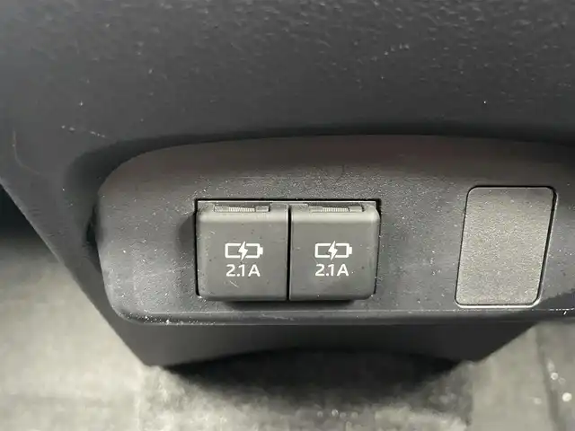 トヨタ シエンタ ハイブリッド G クエロ 千葉県 2019(平31)年 4.7万km ホワイトパールクリスタルシャイン 衝突軽減ブレーキ/全方位カメラ/両側パワースライドドア/純正９インチナビ/フルセグＴＶ/Ｂｌｕｅｔｏｏｔｈ/ＥＴＣ/ＬＥＤヘッドライト/オートライト/プッシュスタート/スマートキー