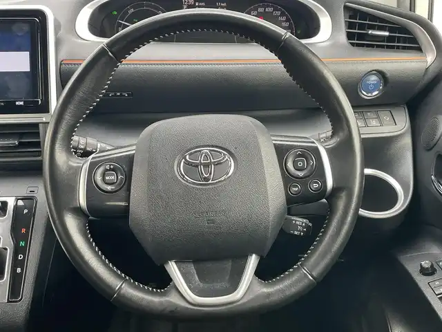 トヨタ シエンタ ハイブリッド G クエロ 千葉県 2019(平31)年 4.7万km ホワイトパールクリスタルシャイン 衝突軽減ブレーキ/全方位カメラ/両側パワースライドドア/純正９インチナビ/フルセグＴＶ/Ｂｌｕｅｔｏｏｔｈ/ＥＴＣ/ＬＥＤヘッドライト/オートライト/プッシュスタート/スマートキー