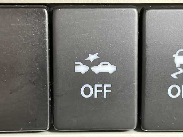 スズキ ラパン S 道北・旭川 2018(平30)年 3.7万km シフォンアイボリーメタリック /4WD//禁煙車//ワンオーナー//純正メモリナビ//CD/DVD/SD/MSV/USB/BT/フルセグ//全方位カメラ//衝突軽減ブレーキ//アイドリングストップ//横滑り防止//シートヒーター//ミラーヒーター//オートライト//HIDヘッドライト//プッシュスタート//純正フロアマット//純正ホイール付き冬タイヤ積み込み