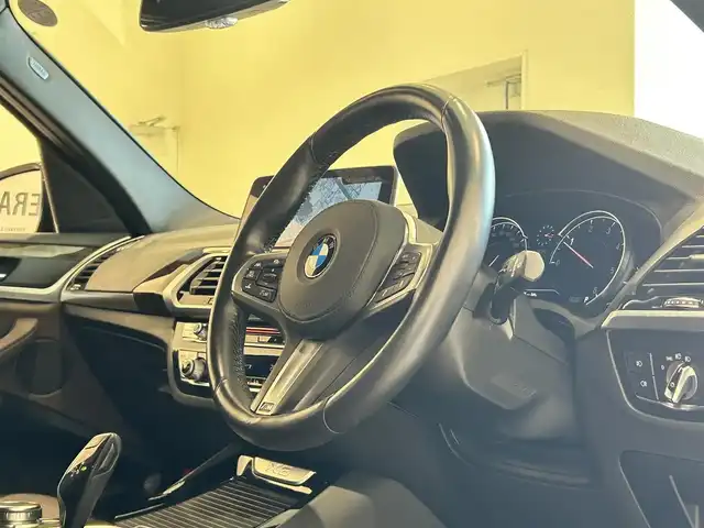 ＢＭＷ Ｘ３ xDrive20d Mスポーツ 福岡県 2018(平30)年 5万km サファイアブラックP 茶レザーシート　/全席シートヒーター　/パワーシート　/ナビ　/３６０°カメラ　/フルセグＴＶ　/ＨＵＤ　/ＣＤ／ＤＶＤ　/ＡＣＣ　/ＢＳＭ　/ＬＫＡ　/パワーバックドア　/コンフォートアクセス　/純正１９ｉｎｃｈＡＷ　/ＥＴＣ