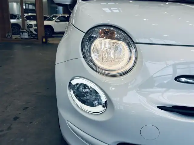 フィアット ５００ 1．2 ポップ 大阪府 2020(令2)年 4.6万km ボサノバホワイト 純正ディスプレイオーディオ/applecarplay/純正フロアマット/USB/Bluetooth/ハーフレザー/リモコンキー/14インチホイール/アイドリングストップ/盗難防止