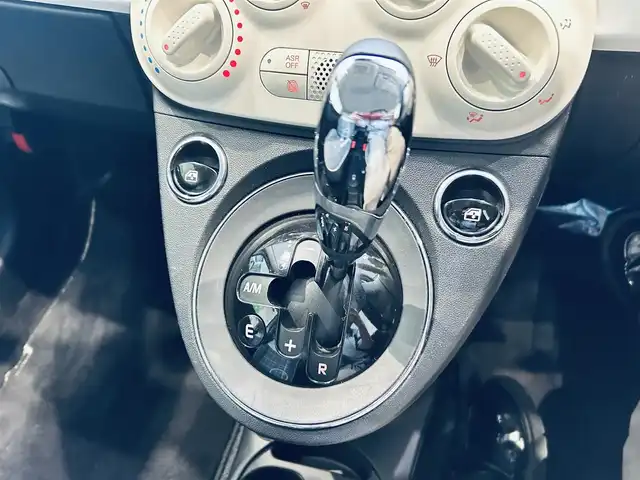 フィアット ５００ 1．2 ポップ 大阪府 2020(令2)年 4.6万km ボサノバホワイト 純正ディスプレイオーディオ/applecarplay/純正フロアマット/USB/Bluetooth/ハーフレザー/リモコンキー/14インチホイール/アイドリングストップ/盗難防止