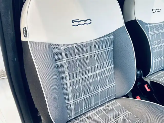 フィアット ５００ 1．2 ポップ 大阪府 2020(令2)年 4.6万km ボサノバホワイト 純正ディスプレイオーディオ/applecarplay/純正フロアマット/USB/Bluetooth/ハーフレザー/リモコンキー/14インチホイール/アイドリングストップ/盗難防止