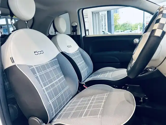 フィアット ５００ 1．2 ポップ 大阪府 2020(令2)年 4.6万km ボサノバホワイト 純正ディスプレイオーディオ/applecarplay/純正フロアマット/USB/Bluetooth/ハーフレザー/リモコンキー/14インチホイール/アイドリングストップ/盗難防止