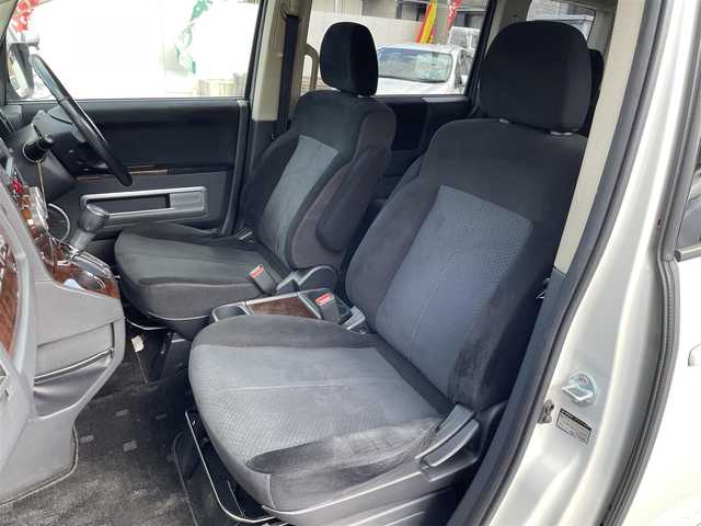 三菱 デリカＤ：５ エクシードⅡ 大分県 2010(平22)年 8.9万km ウォームホワイトパール 〇ワンオーナー/〇ETC/〇片側パワースライドドア/〇スマートキー/〇フロアマット/〇木目調パネル/〇社外デジタルインナーミラー/〇電動格納ミラー/〇保証書/〇取扱説明書