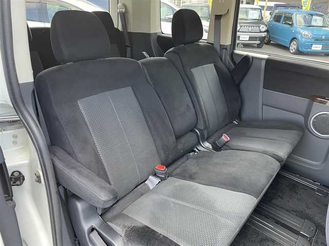 三菱 デリカＤ：５ エクシードⅡ 大分県 2010(平22)年 8.9万km ウォームホワイトパール 〇ワンオーナー/〇ETC/〇片側パワースライドドア/〇スマートキー/〇フロアマット/〇木目調パネル/〇社外デジタルインナーミラー/〇電動格納ミラー/〇保証書/〇取扱説明書