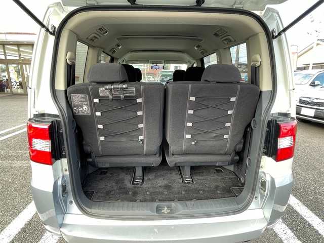 三菱 デリカＤ：５ エクシードⅡ 大分県 2010(平22)年 8.9万km ウォームホワイトパール 〇ワンオーナー/〇ETC/〇片側パワースライドドア/〇スマートキー/〇フロアマット/〇木目調パネル/〇社外デジタルインナーミラー/〇電動格納ミラー/〇保証書/〇取扱説明書