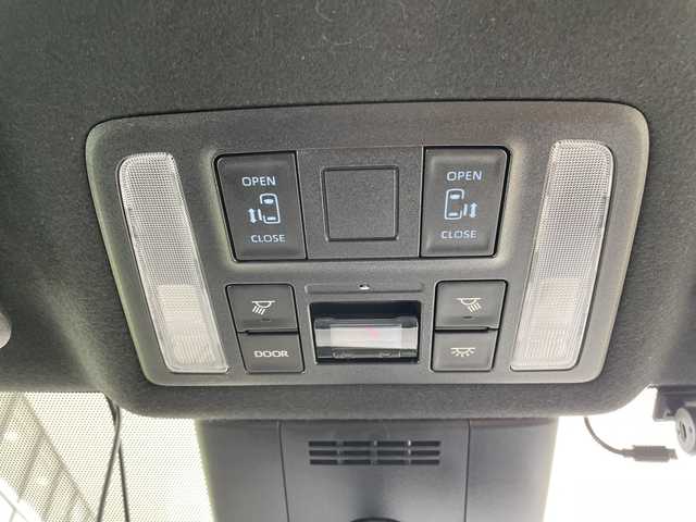 トヨタ ノア S－G 愛知県 2022(令4)年 3万km ホワイトパールクリスタルシャイン トヨタセーフティセンス/純正10.5型ディスプレイオーディオナビ/フリップダウンモニター/両側パワースライドドア/バックカメラ/レーダークルーズコントロール/シートヒーター/コーナーセンサー/純正アルミホイール/ETC2.0/ブラインドスポットモニター/LEDヘッドライト/リアオートエアコン/レーンキープアシスト/衝突軽減システム/フルセグ/CD DVD/Bluetooth/ドライブレコーダー/ステアリングスイッチ/スマートキー/プッシュスタート