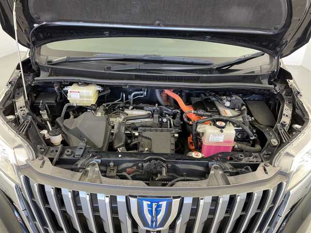 トヨタ エスクァイア ハイブリッド Gi 岐阜県 2019(平31)年 6万km ブラック 純正９インチナビ(NSZT-Y68T)　/フルセグTV　/Bluetooth/両側パワースライドドア　/クルーズコントロール　/シートヒーター　/純正フロアマット　/純正アルミホイール　/セーフティセンス　/オートライト　/ＬＥＤヘッドライト　/スマートキー/オートライト/バックカメラ/ビルトインETC/WAC/シートヒーター/ハンドルヒーター/エンジンスタートボタン/USB入力端子/パワーステアリング/パワーウィンドウ