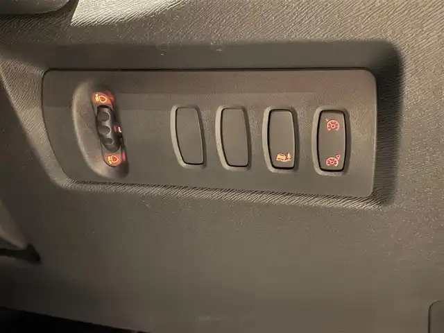 ルノー カングー ゼン 愛知県 2018(平30)年 3.9万km マロンショコラM 社外メモリナビ/フルセグTV /CD/DVD再生/Bluetooth/エコモード/ヘッドライトレベライザー/アイドリングストップ/キーレス/両側スライドドア/純正フロアマット/レザー調シートカバー/クルーズコントロール/ETC