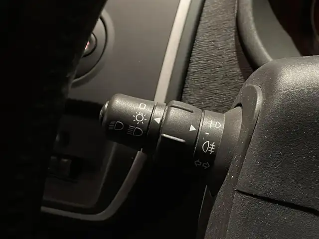 ルノー カングー ゼン 愛知県 2018(平30)年 3.9万km マロンショコラM 社外メモリナビ/フルセグTV /CD/DVD再生/Bluetooth/エコモード/ヘッドライトレベライザー/アイドリングストップ/キーレス/両側スライドドア/純正フロアマット/レザー調シートカバー/クルーズコントロール/ETC