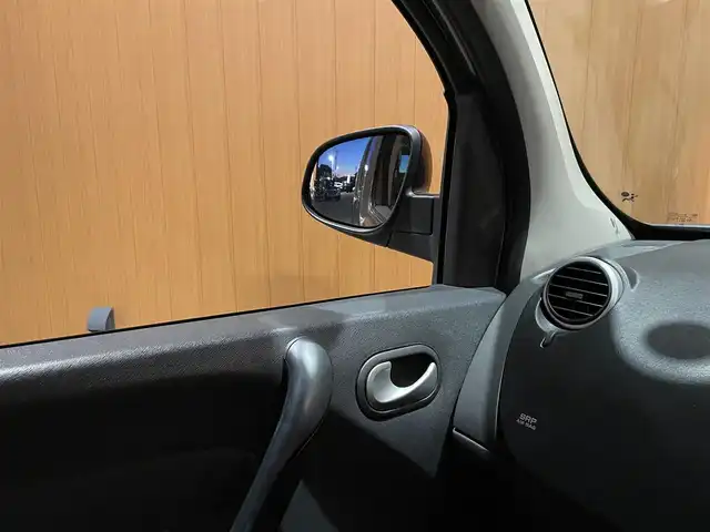 ルノー カングー ゼン 愛知県 2018(平30)年 3.9万km マロンショコラM 社外メモリナビ/フルセグTV /CD/DVD再生/Bluetooth/エコモード/ヘッドライトレベライザー/アイドリングストップ/キーレス/両側スライドドア/純正フロアマット/レザー調シートカバー/クルーズコントロール/ETC