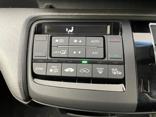 ホンダ ステップワゴン スパーダ ホンダセンシング 埼玉県 2017(平29)年 3.1万km プレミアムスパークルブラックパール 純正9インチナビ/ CD DVD 地デジ Bluetooth/バックカメラ/フリップダウンモニター/ホンダセンシング/アダプティブクローズコントロール/レーンキープアシスト/ビルトインETC/ドライブレコーダー/両側パワースライドドア/わくわくゲート/スマートキーシステム/純正LEDヘッドライト