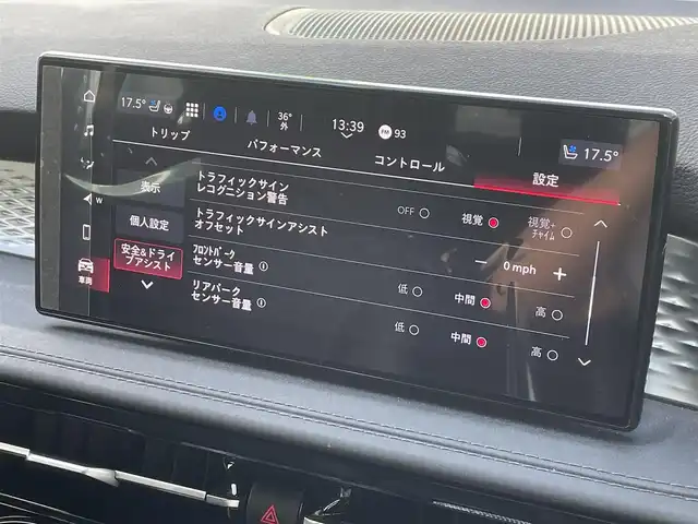 車両画像16