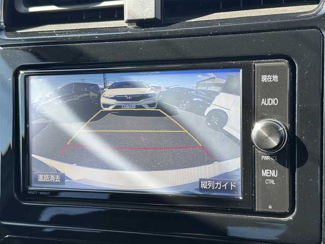 トヨタ プリウス Sセーフティプラス 茨城県 2018(平30)年 1.6万km アティチュードブラックマイカ/ホワイトパールクリスタルシャイン 純正ナビ/【AM・FM・CD・DVD・TV・SD・BT】/パーキングアシスト/レーダークルコン/ETC/Bカメラ/前方ドラレコ/前後コーナーセンサー/ステリモ/フロアマット/純正アルミホイール/電格ミラー/ウインカーミラー/ドアバイザー/オートライト/オートハイビーム/Fフォグ/LEDライト