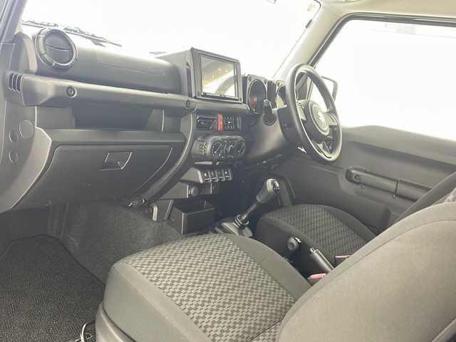 スズキ ジムニー XG 沖縄県 2020(令2)年 5.2万km ブルーイッシュブラックパール3 ４WD/5速MT/純正8インチナビ【AVIC-RLS901II】/　DTV/DVD/Bluetooth/ドライブレコーダー/純正フロアマット/ドアバイザー/フォグランプ/ETC/USB/保証書/取扱説明書