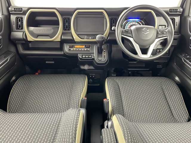 スズキ ハスラー HYBRID G 道央・札幌 2024(令6)年 0.3万km 緑 ・４ＷＤ/・デュアルカメラブレーキサポート/・衝突被害軽減ブレーキ/・誤発進抑制機能/・車線逸脱警報/・レーンキープアシスト/・先行車発進お知らせ/・標識認識機能/・アダプティブクルーズコントロール/・アイドリングストップ/・横滑り防止装置/・グリップコントロール/・ダウンヒルアシストコントロール/・前席シートヒーター/・電動格納式ドアミラー/・ドアミラーヒーター/・オートライト/・オートマチックハイビーム/・ＬＥＤヘッドライト
