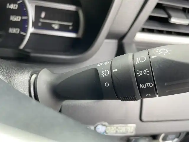 トヨタ タンク カスタムG 鳥取県 2019(令1)年 5.6万km ブラックマイカメタリック/パールホワイト2トーン スマートアシスト/純正ナビ【NSZT-W68T】/・フルセグ/・CD/DVD/・Bluetooth/バックカメラ/両側電動スライドドア/スマートキー/プッシュスタート/ドライブレコーダー /ETC/純正エアロ/純正AW/ABS/クリアランスソナー/オートマチックハイビーム/LEDヘッドライト/オートライト/Wエアバック
