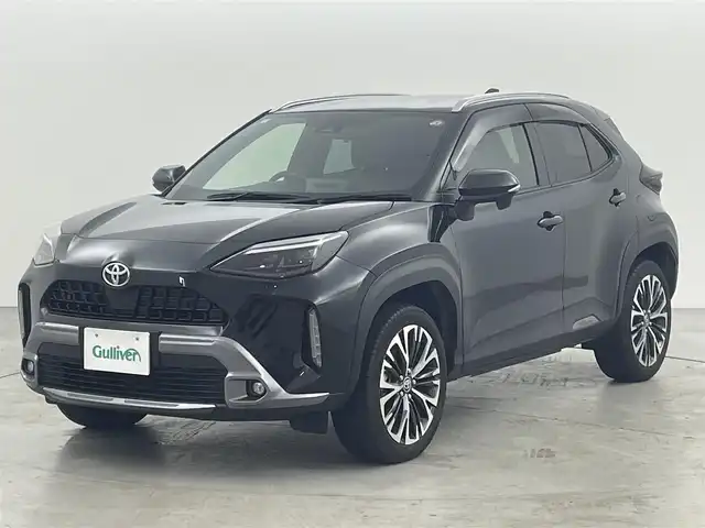 トヨタ ヤリスクロス Z アドベンチャー 福岡県 2023(令5)年 1.7万km ブラックマイカ 純正メーカーナビ　/バックカメラ　/ＥＴＣ　/ＡＣＣ　/コーナーセンサー　/衝突軽減ブレーキ　/レーンキープ　/ＰＫＳＢ　/ＭＴモード付　/ハーフレザー　/シートヒーター　/ステアリングヒーター　/パワーリアゲート　/ＬＥＤ