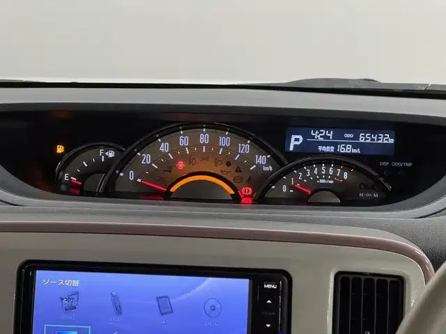 ダイハツ ムーヴ キャンバス G メイクアップ SA Ⅲ 三重県 2018(平30)年 6.6万km パールホワイトⅢ/ライトローズマイカメタリックⅡ 2トーン ガソリン/FF/インパネCVT/純正 7インチナビ NMZK-W68D/（FM/AM/CD/DVD/iPod/USB/SD/地デジTV/Bluetooth）/バックカメラ/両側パワースライドドア/ドライブレコーダー 前方/ETC/衝突回避支援システム スマートアシスト3/・衝突警報機能（対車両・対歩行者）/・衝突回避支援ブレーキ機能（対車両・対歩行者）/・誤発進抑制制御機能（前方・後方）/・車線逸脱警報機能/・オートハイビーム機能/装備/・【DOP】ダイハツ純正 ディズニーシートカバー/・オートエアコン/・オートライト/・LEDヘッドランプ（AFS・オートレベリング機能・LEDクリアランスランプ付）/・LEDフロントフォグランプ/・ステアリングスイッチ/・プッシュスタート/・助手席大型シートアンダートレイ/・純正ホイールキャップ＋14インチスチールホイール/・保/取/など