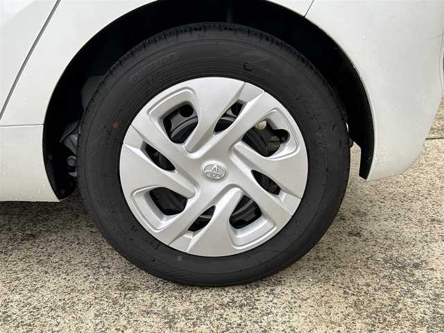 トヨタ アクア G 長崎県 2025(令7)年 0.4万km プラチナホワイトパールマイカ ワンオーナー/純正ディスプレイオーディオ/(BT/USB)/全方位カメラ/衝突軽減ブレーキ/レーンアシスト/ブラインドスポットモニター/レーダークルーズ/ETC/オートライト/オートハイビーム/ステアリングスイッチ/電動格納ミラー