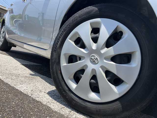 トヨタ アクア S 広島県 2013(平25)年 7.1万km シルバーM 新車ワンオーナー/純正ナビ/バックカメラ/フルセグTV/Bluetooth/オートライト/ETC/スマートキー/新車保証書/取扱説明書/スペアキー