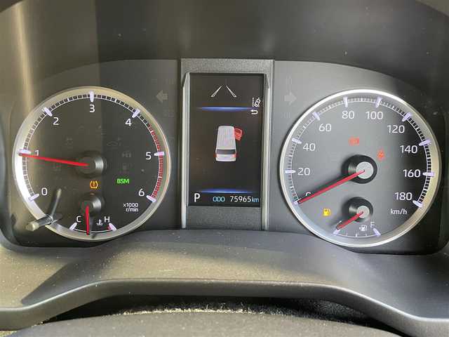 トヨタ グランエース G 愛知県 2020(令2)年 7.6万km ブラック 〇4列シート/〇純正8インチディスプレイオーディオ、ナビ/〇フルセグTV/〇Bluetooth/〇フリップダウンモニター/〇バックカメラ/〇パノラミックビューモニター/〇ビルトイン2.0ETC/〇ドライブレコーダー/〇両側パワースライドドア/〇トヨタセーフティセンス/・プリクラッシュセーフティ/・レーンディパーチャーアラート/・レーダークルーズコントロール/・オートマチックハイビーム/・ロードサインアシスト/〇先行車発進告知機能/〇ブラインドスポットモニター/〇リアクロストラフィックオートブレーキ/〇インテリジェントクリアランスソナー/〇LEDヘッドランプ/〇オートライト/〇LEDフロントフォグランプ/〇純正17インチAW/〇デジタルインナーミラー/〇木目調/革巻きコンビステアリングホイール/〇ステアリングスイッチ/〇前後左右独立オートエアコン/〇レザーシート/〇パワーシート/〇快適温熱シート/〇スマートエントリー