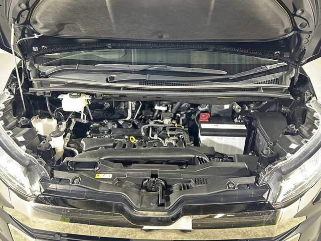 トヨタ ノア S－Z 沖縄県 2022(令4)年 3万km アティチュードブラックマイカ 禁煙車　/県外仕入　/純正10.5インチディスプレイオーディオ　/（ナビ　フルセグ　Ｂｌｕｅｔｏｏｔｈ接続　CD DVD再生）/全方位カメラ　/両側パワースライドドア　/クルーズコントロール　/レーンアシスト/デジタルインナーミラー　/ＢＳＭ/ETC/前後ドライブレコーダー/HUD /ハーフレザーシート/シートヒーター/純正アルミホイール
