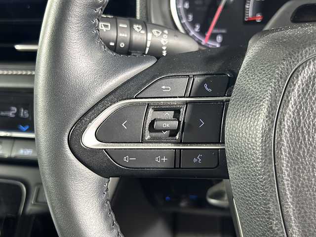 トヨタ ノア S－Z 沖縄県 2022(令4)年 3万km アティチュードブラックマイカ 禁煙車　/県外仕入　/純正10.5インチディスプレイオーディオ　/（ナビ　フルセグ　Ｂｌｕｅｔｏｏｔｈ接続　CD DVD再生）/全方位カメラ　/両側パワースライドドア　/クルーズコントロール　/レーンアシスト/デジタルインナーミラー　/ＢＳＭ/ETC/前後ドライブレコーダー/HUD /ハーフレザーシート/シートヒーター/純正アルミホイール