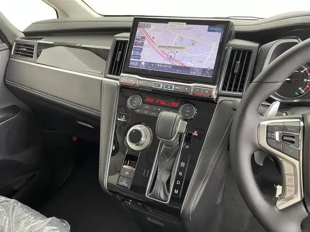 三菱 デリカＤ：５ シャモニー 千葉県 2025(令7)年 0.1千km グラファイトグレーメタリック/ブラックマイカ 登録済未使用車/登録時走行距離：8km/アルパイン１１型ナビ（EX11NX）/（AM＆FM＆Bluetooth＆フルセグTV＆CD＆DVD）/アルパイン１２型後席モニター　/e-Assist/衝突軽減ブレーキ　/両側電動スライドドア　/全方位カメラ　/レーダークルーズコントロール　/ブラインドスポットモニター/ＨＤＭＩポート　/シートヒーター　/ハンドルヒーター　/ＬＥＤヘッドライト/電動パーキングブレーキ（オートホールド付き）/リアエアコン/12Vシガーソケット/100V電源/アイドリングストップ/ウィンカーミラー/プッシュスタート/パドルシフト/電動トランク/オートマチックハイビーム/ISOFIX/ステアリングスイッチ