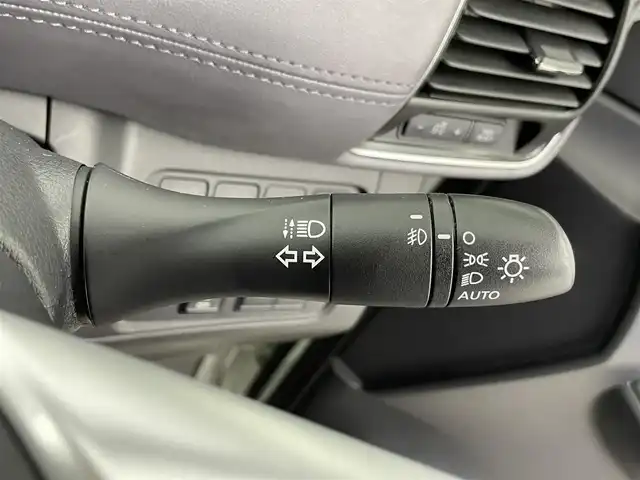 日産 セレナ e－パワー ハイウェイスター V 千葉県 2020(令2)年 2万km ブリリアントホワイトパール 全方位運転支援システム/・インテリジェントエマージェンシーブレーキ/・標識検知機能/・踏み間違い衝突防止アシスト/・車線逸脱防止支援システム/・車線逸脱警報/・後側方衝突防止支援システム/・後側方車両検知警報/・後退時車両検知警報/純正メモリーナビ/・Bluetooth接続/・フルセグTV/・CD/DVD再生/・全方位カメラ/純正フリップダウンモニター/両側パワースライドドア/スマートキー/LEDヘッドライト/ブラインドスポットモニター/前後コーナーセンサー