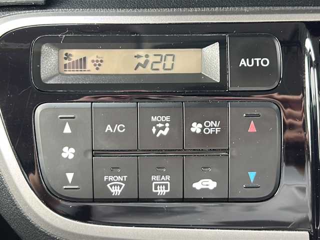 ホンダ Ｎ ＢＯＸ カスタム G Aパッケージ 石川県 2014(平26)年 6万km スマートブラック パワースライドドア/プッシュスタート/アイドリングストップ　/Ｂｌｕｅｔｏｏｔｈ　/ＳＤナビ　/バックカメラ　/ＤＶＤ再生　/ＨＩＤヘッドランプ/ドアバイザー/ウィンカーミラー/スタッドレスタイヤセット