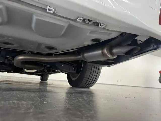 トヨタ アルファードハイブリット S タイプゴールド 三重県 2020(令2)年 6.4万km ホワイトパールクリスタルシャイン ハイブリッド/E-Four（4WD）/MTモード付 インパネCVT/純正 9インチディスプレイオーディオ（ナビ搭載）/（AM/FM/CD*/DVD*/USB/iPod/Bluetooth/TV*/Miracast/AppleCarPlay/AndroidAuto）*…OP/12.1インチ 後席モニター V12T-R68C/バックガイドモニター/両側パワースライドドア/ドライブレコーダー 前後/ビルトインETC2.0/Toyota Safety Sense/●プリクラッシュセーフティ/●レーントレーシングアシスト/●レーダークルコン/●ロードサインアシスト/●アダプティブハイビームシステム/・先行車発進告知機能/・クリアランスソナー/・パーキングサポートブレーキ（前後静止物）/・など/装備/後付けシートヒーター（D/N）/3眼LEDヘッドランプ（専用加飾）/・ハーフレザーシート/・左右＆後席独立オートエアコン/・パワーバックドア/・オットマンシート（2nd）/・AC100Vコンセント（1500W）/・ステアリングスイッチ/・電子パーキングブレーキ＆ブレーキホールド/・オートライト/・フロントフォグランプ/・純正17inAW/・取/ナビ取/・プッシュスタート/・スマートキーx2/など