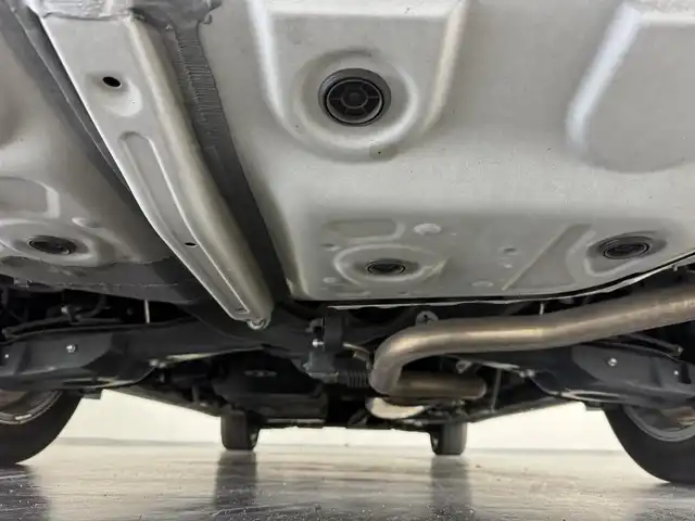 トヨタ アルファードハイブリット S タイプゴールド 三重県 2020(令2)年 6.4万km ホワイトパールクリスタルシャイン ハイブリッド/E-Four（4WD）/MTモード付 インパネCVT/純正 9インチディスプレイオーディオ（ナビ搭載）/（AM/FM/CD*/DVD*/USB/iPod/Bluetooth/TV*/Miracast/AppleCarPlay/AndroidAuto）*…OP/12.1インチ 後席モニター V12T-R68C/バックガイドモニター/両側パワースライドドア/ドライブレコーダー 前後/ビルトインETC2.0/Toyota Safety Sense/●プリクラッシュセーフティ/●レーントレーシングアシスト/●レーダークルコン/●ロードサインアシスト/●アダプティブハイビームシステム/・先行車発進告知機能/・クリアランスソナー/・パーキングサポートブレーキ（前後静止物）/・など/装備/後付けシートヒーター（D/N）/3眼LEDヘッドランプ（専用加飾）/・ハーフレザーシート/・左右＆後席独立オートエアコン/・パワーバックドア/・オットマンシート（2nd）/・AC100Vコンセント（1500W）/・ステアリングスイッチ/・電子パーキングブレーキ＆ブレーキホールド/・オートライト/・フロントフォグランプ/・純正17inAW/・取/ナビ取/・プッシュスタート/・スマートキーx2/など