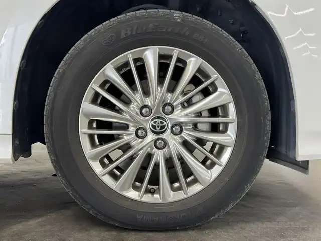 トヨタ アルファードハイブリット S タイプゴールド 三重県 2020(令2)年 6.4万km ホワイトパールクリスタルシャイン ハイブリッド/E-Four（4WD）/MTモード付 インパネCVT/純正 9インチディスプレイオーディオ（ナビ搭載）/（AM/FM/CD*/DVD*/USB/iPod/Bluetooth/TV*/Miracast/AppleCarPlay/AndroidAuto）*…OP/12.1インチ 後席モニター V12T-R68C/バックガイドモニター/両側パワースライドドア/ドライブレコーダー 前後/ビルトインETC2.0/Toyota Safety Sense/●プリクラッシュセーフティ/●レーントレーシングアシスト/●レーダークルコン/●ロードサインアシスト/●アダプティブハイビームシステム/・先行車発進告知機能/・クリアランスソナー/・パーキングサポートブレーキ（前後静止物）/・など/装備/後付けシートヒーター（D/N）/3眼LEDヘッドランプ（専用加飾）/・ハーフレザーシート/・左右＆後席独立オートエアコン/・パワーバックドア/・オットマンシート（2nd）/・AC100Vコンセント（1500W）/・ステアリングスイッチ/・電子パーキングブレーキ＆ブレーキホールド/・オートライト/・フロントフォグランプ/・純正17inAW/・取/ナビ取/・プッシュスタート/・スマートキーx2/など