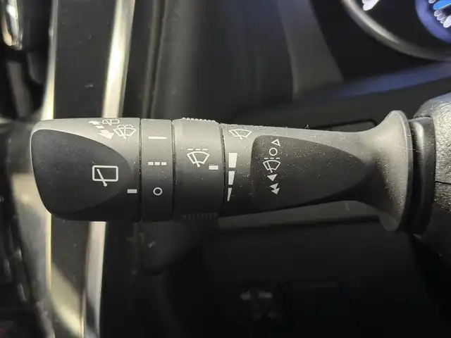 トヨタ アルファードハイブリット S タイプゴールド 三重県 2020(令2)年 6.4万km ホワイトパールクリスタルシャイン ハイブリッド/E-Four（4WD）/MTモード付 インパネCVT/純正 9インチディスプレイオーディオ（ナビ搭載）/（AM/FM/CD*/DVD*/USB/iPod/Bluetooth/TV*/Miracast/AppleCarPlay/AndroidAuto）*…OP/12.1インチ 後席モニター V12T-R68C/バックガイドモニター/両側パワースライドドア/ドライブレコーダー 前後/ビルトインETC2.0/Toyota Safety Sense/●プリクラッシュセーフティ/●レーントレーシングアシスト/●レーダークルコン/●ロードサインアシスト/●アダプティブハイビームシステム/・先行車発進告知機能/・クリアランスソナー/・パーキングサポートブレーキ（前後静止物）/・など/装備/後付けシートヒーター（D/N）/3眼LEDヘッドランプ（専用加飾）/・ハーフレザーシート/・左右＆後席独立オートエアコン/・パワーバックドア/・オットマンシート（2nd）/・AC100Vコンセント（1500W）/・ステアリングスイッチ/・電子パーキングブレーキ＆ブレーキホールド/・オートライト/・フロントフォグランプ/・純正17inAW/・取/ナビ取/・プッシュスタート/・スマートキーx2/など