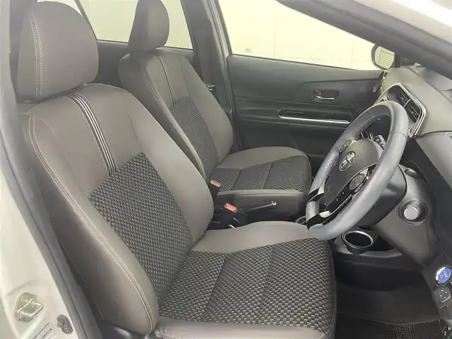 トヨタ アクア クロスオーバー グラム 茨城県 2019(令1)年 1.9万km ホワイトパールクリスタルシャイン 純正ナビ/フルセグTV/Bluetooth/全方位カメラ/ドライブレコーダー/ETC2.0/シートヒーター/コーナーセンサー/LEDヘッドライト/純正16インチアルミホイール/ルーフレール/衝突軽減ブレーキ/横滑り防止装置/レーンアシスト/カーテンエアバッグ/ハーフレザーシート