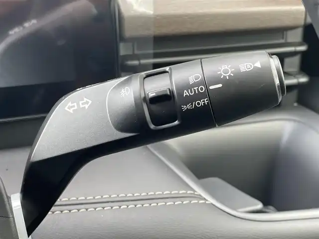 日産 セレナ e－パワー ハイウェイスター V 香川県 2025(令7)年 0.1千km プリズムホワイト 登録済未使用車/純正後席モニター/→【OP価格:125400円】/純正12.3型ナビ/→統合型インターフェイスディスプレイ/→アドバンスドドライブアシストディスプレイ/→フルセグTV/Bluetooth/USB/HDMI/6スピーカー/アラウンドビューモニター/純正インテリジェントルームミラー/純正前後ドライブレコーダー/純正ビルトインETC2.0/ワイヤレス充電器/プロパイロット（ナビリンク機能付）/プロパイロット緊急停止支援システム（SOSコール機能付）/アダプティブLEDヘッドライトシステム/オートレベライザー/OP価格:488400円/インテリジェントエマージェンシーブレーキ/前後コーナーセンサー/車線逸脱警報/車線逸脱防止支援システム/ブラインドスポットモニター/両側電動スライドドア/革巻きステリング/ステアリングスイッチ/電動パーキングブレーキ/オートブレーキホールド/後席パーソナルテーブル/後席ロールサンシェード/ウィンカー付電動格納ミラー/スペアキー/取扱説明書/新車保証書