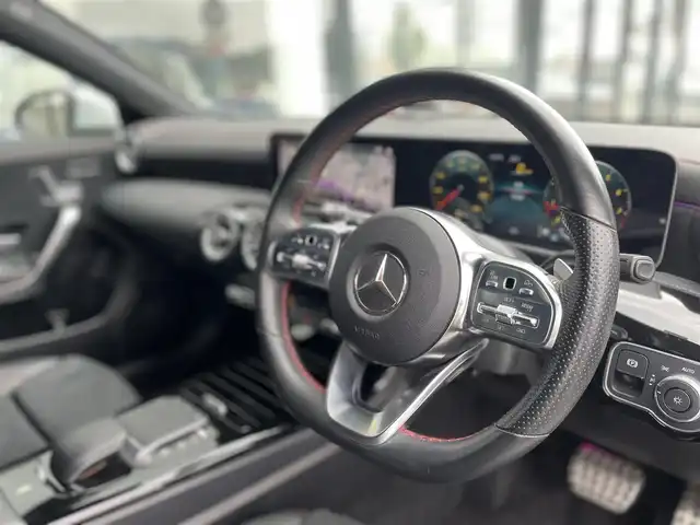 メルセデス・ベンツ ＣＬＡ１８０ Sブレイク AMGライン 千葉県 2020(令2)年 2万km デジタルホワイト パノラミックスライディングルーフ/パワーシート/シートヒーター/純正HDDナビ/バックカメラ/地デジ/パワーバックドア/純正18インチAW/LEDライト/ハーフレザーシート/純正ドライブレコーダー/ワイヤレスチャージング