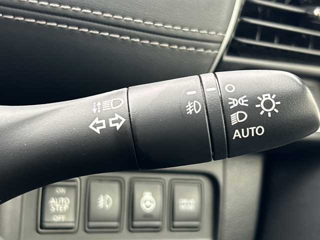 日産 セレナ e－パワー ハイウェイスター V 宮城県 2019(平31)年 3.6万km シャイニングブルー 純正９型ナビ/プロパイロット/エマージェンシーブレーキ/エアロパーツ /  フロント サイド リア　SilkBlaze/　リアスポイラー　IMPUL/CD/DVD/BT/フルセグTV/アラウンドビューモニター/レーダークルーズコントロール/両側パワースライドドア/LEDオートライト/フォグランプ/純正15インチアルミホイール/車線逸脱防止支援システム/車線逸脱警報/オートブレーキホールド/前席シートヒーター/前後ドライブレコーダー/コーナーセンサー/スマートキー/ビルトインETC/純正フロアマット