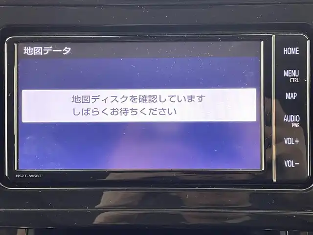 トヨタ アルファード S Cパッケージ 大阪府 2018(平30)年 5.6万km ホワイトパールクリスタルシャイン トヨタセーフティセンス/　・プリクラッシュセーフティ　PCS/　・レーントレーシングアシスト　LTA/　・レーンディパーチャーアラート　LDA/　・レーダークルーズコントロール　ACC/　・ロードサインアシスト　RSA/　・フロントクロストラフィックアラート　FCTA/　・リアクロストラフィックアラート　RCTA/　・プロアクティブドライビングアシスト　PDA/　・発信遅れ告知機能　TMN/　・アダプティブハイビームシステム　AHS/アドパンストパーク/純正ナビ/　Bluetooth/フルセグ/CD/USB/HDMI/バックカメラ/レザーシート/前席シートヒーター/前席エアーシート/運転席ポジションメモリー付パワーシート/パワーバックドア/両側パワースライドドア/三眼LEDオートライト/フォグランプ/スマートキー/オートブレーキホールド/電子パーキングブレーキ/ETC2.0