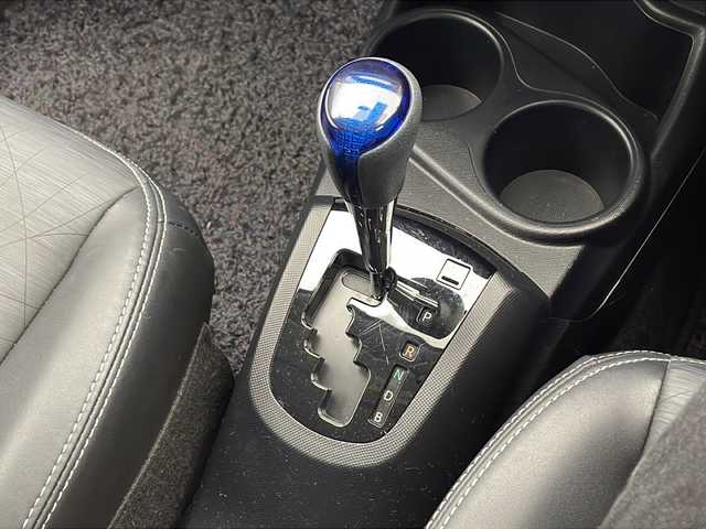 トヨタ アクア G ブラックソフトレザーセレ 千葉県 2016(平28)年 6.7万km ブラックマイカ 純正ナビ/　CD/DVD/Bluetooth/フルセグTV/モデリスタエアロ（F/S/R）/モデリスタアルミホイール/クルーズコントロール/衝突軽減ブレーキ/車線逸脱警報/オートハイビーム/前席シートヒーター/LEDライト/フォグランプ/ビルトインETC/前方ドラレコ/レザーシート/ナノイー/フロアマット/ドアバイザー