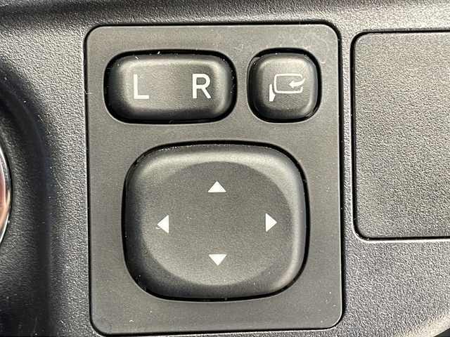 トヨタ アクア G ブラックソフトレザーセレ 千葉県 2016(平28)年 6.7万km ブラックマイカ 純正ナビ/　CD/DVD/Bluetooth/フルセグTV/モデリスタエアロ（F/S/R）/モデリスタアルミホイール/クルーズコントロール/衝突軽減ブレーキ/車線逸脱警報/オートハイビーム/前席シートヒーター/LEDライト/フォグランプ/ビルトインETC/前方ドラレコ/レザーシート/ナノイー/フロアマット/ドアバイザー