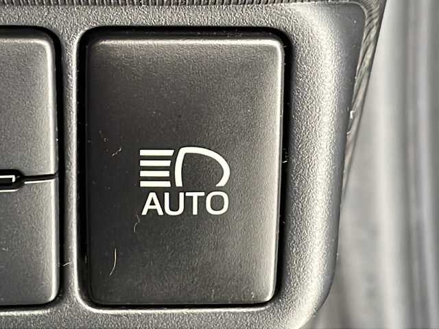 トヨタ アクア G ブラックソフトレザーセレ 千葉県 2016(平28)年 6.7万km ブラックマイカ 純正ナビ/　CD/DVD/Bluetooth/フルセグTV/モデリスタエアロ（F/S/R）/モデリスタアルミホイール/クルーズコントロール/衝突軽減ブレーキ/車線逸脱警報/オートハイビーム/前席シートヒーター/LEDライト/フォグランプ/ビルトインETC/前方ドラレコ/レザーシート/ナノイー/フロアマット/ドアバイザー