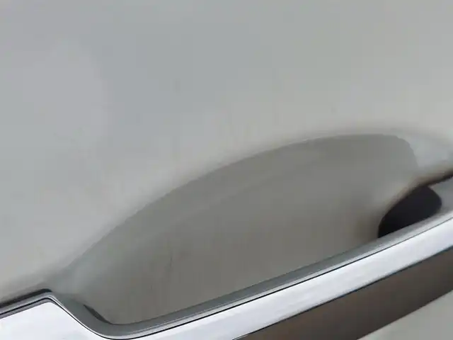 ホンダ オデッセイ ハイブリッド アブソルート ホンダセンシング 東京都 2016(平28)年 3.2万km ホワイトオーキッドパール Honda SENSING/・衝突軽減ブレーキ/・誤発進抑制機能/・歩行者事故低減ステアリング/・路外逸脱抑制機能/・アダプティブクルーズコントロール/・車線維持支援システム/・先行車発進お知らせ機能/・コーナーセンサー/プッシュスタート/純正ナビ/フルセグTV/バックカメラ/ETC/ドライブレコーダー/両側パワースライドドア/ハーフレザーシート/運転席パワーシート/オットマン/後席ロールサンシェード/LEDヘッドライト/ドアバイザー/17インチ純正アルミホイール/スマートキー