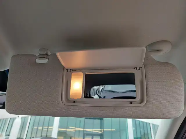 ホンダ オデッセイ ハイブリッド アブソルート ホンダセンシング 東京都 2016(平28)年 3.2万km ホワイトオーキッドパール Honda SENSING/・衝突軽減ブレーキ/・誤発進抑制機能/・歩行者事故低減ステアリング/・路外逸脱抑制機能/・アダプティブクルーズコントロール/・車線維持支援システム/・先行車発進お知らせ機能/・コーナーセンサー/プッシュスタート/純正ナビ/フルセグTV/バックカメラ/ETC/ドライブレコーダー/両側パワースライドドア/ハーフレザーシート/運転席パワーシート/オットマン/後席ロールサンシェード/LEDヘッドライト/ドアバイザー/17インチ純正アルミホイール/スマートキー