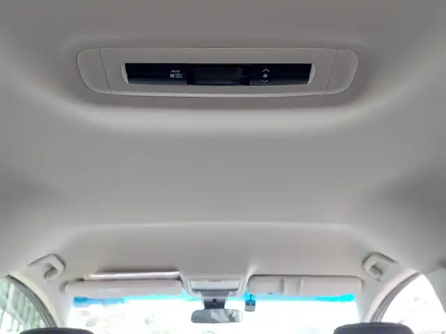 ホンダ オデッセイ ハイブリッド アブソルート ホンダセンシング 東京都 2016(平28)年 3.2万km ホワイトオーキッドパール Honda SENSING/・衝突軽減ブレーキ/・誤発進抑制機能/・歩行者事故低減ステアリング/・路外逸脱抑制機能/・アダプティブクルーズコントロール/・車線維持支援システム/・先行車発進お知らせ機能/・コーナーセンサー/プッシュスタート/純正ナビ/フルセグTV/バックカメラ/ETC/ドライブレコーダー/両側パワースライドドア/ハーフレザーシート/運転席パワーシート/オットマン/後席ロールサンシェード/LEDヘッドライト/ドアバイザー/17インチ純正アルミホイール/スマートキー