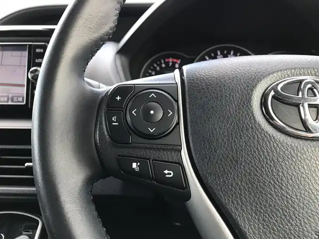 トヨタ ヴォクシー ZS 鳥取県 2017(平29)年 9.9万km ブラック ワンオーナー/4・W・D/純正ナビ/フルセグ/DVD/CD/BT/バックカメラ/ビルトインETC/トヨタセーフティセンス/クルーズコントロール/レーンキープアシスト/両側パワースライドドア/LEDヘッドライト/フォグライト/純正16インチアルミホイール/プッシュエンジンスタート/アイドリングストップ/フロアマット/ドアバイザー/保証書・取扱説明書/スペアキー