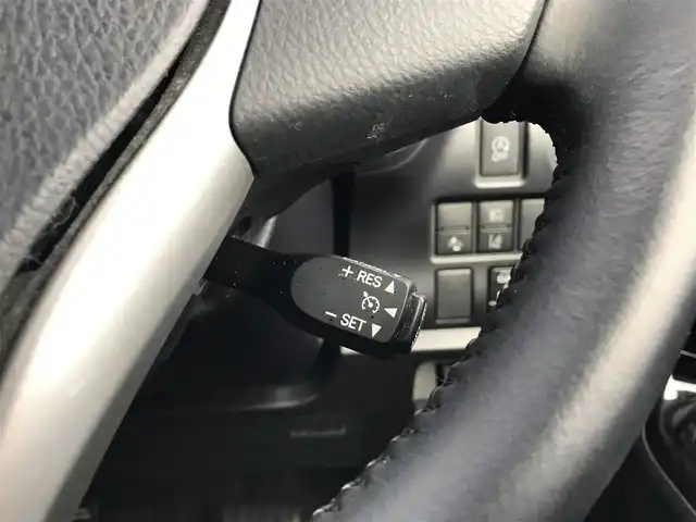 トヨタ ヴォクシー ZS 鳥取県 2017(平29)年 9.9万km ブラック ワンオーナー/4・W・D/純正ナビ/フルセグ/DVD/CD/BT/バックカメラ/ビルトインETC/トヨタセーフティセンス/クルーズコントロール/レーンキープアシスト/両側パワースライドドア/LEDヘッドライト/フォグライト/純正16インチアルミホイール/プッシュエンジンスタート/アイドリングストップ/フロアマット/ドアバイザー/保証書・取扱説明書/スペアキー